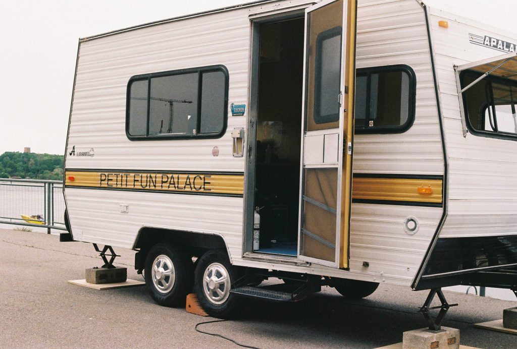 Prendre soin de ce qui (re)nait