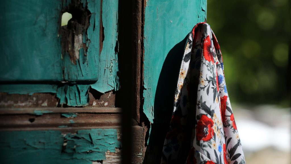 Victoria K, Delphine Seyrig et moi ou La petite chaise jaune : un matrimoine en conversion d’archives