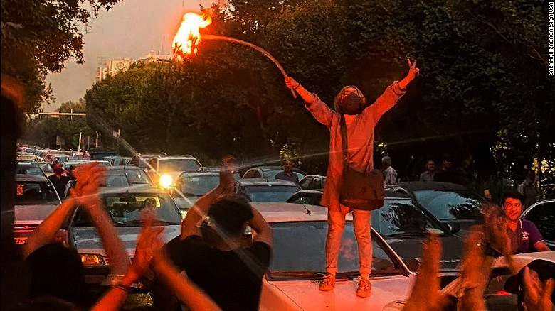 Hamid Pourazari&nbsp;: faire du théâtre comme traverser les frontières sociales de la ville