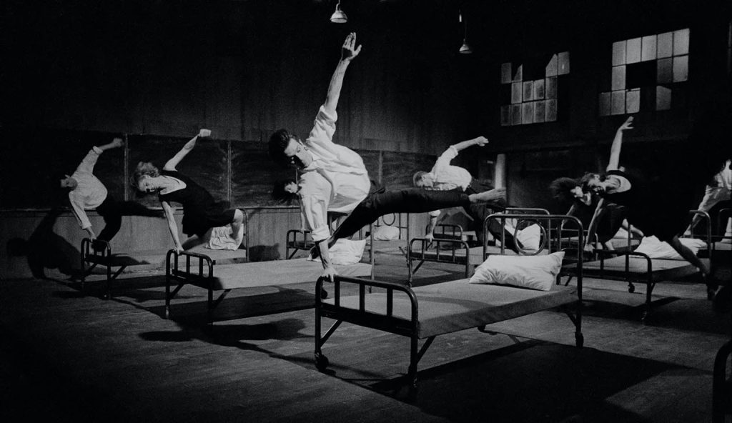 L’univers sonore du Dortoir : un oscillement entre murmures et fracas